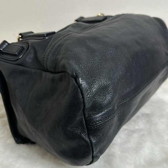 💯Authentic Givenchy Pandora Handbag🍀 - Picture 17 of 17